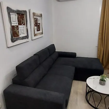 Elena's Place Apartment *