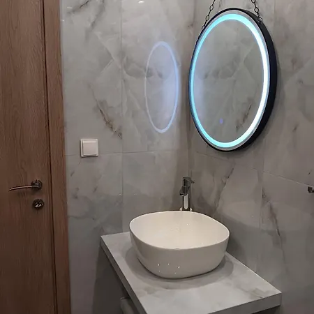 Elena's Place, Free Parking!!!