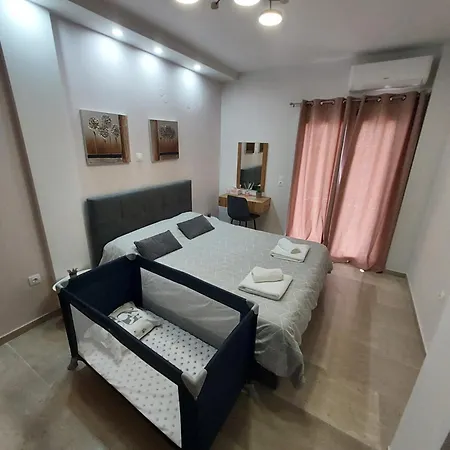 Elena's Place, Free Parking!!! *